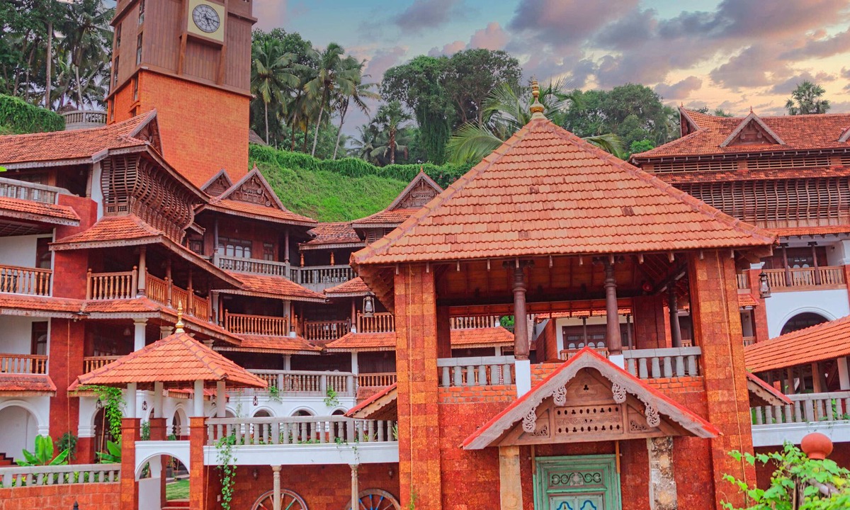 Chowara Resort | Ayursoma Ayurveda Royal Retreat