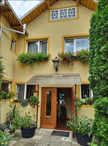 Gura Humorului House | B&B Dumbrava