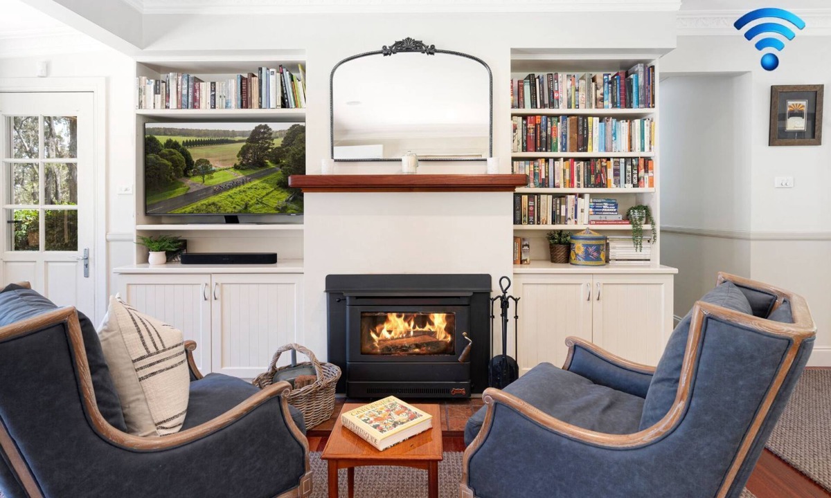 Bundanoon House | Balmaghie - charming, secluded 7 acre rural retreat in the Southern Highlands