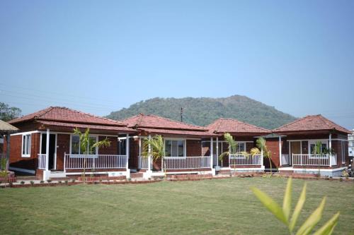 Murud Hotel | Bamboosa House near Kashid Beach