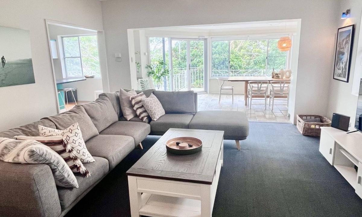Nelson Bay House | Banyan, 14 Montevideo Parade - Spacious pet friendly property with air con and WiFi