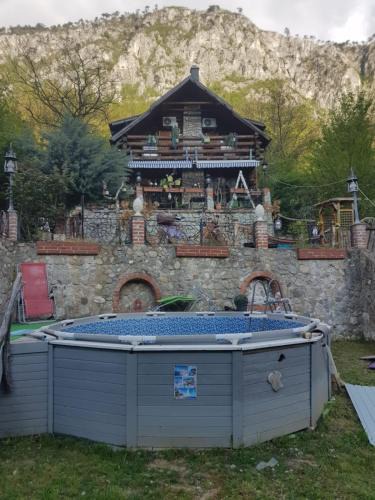Baile Herculane House | Barbu Ionel