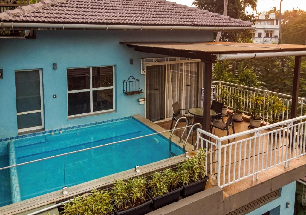 Gauravaddo Villa | Beach 7 mins walk Luxury villa Diva