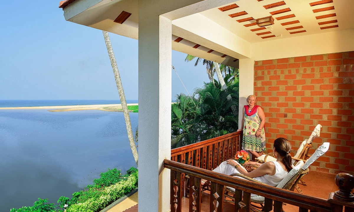 Thiruvananthapuram Resort | Beach and Lake Ayurvedic Resort