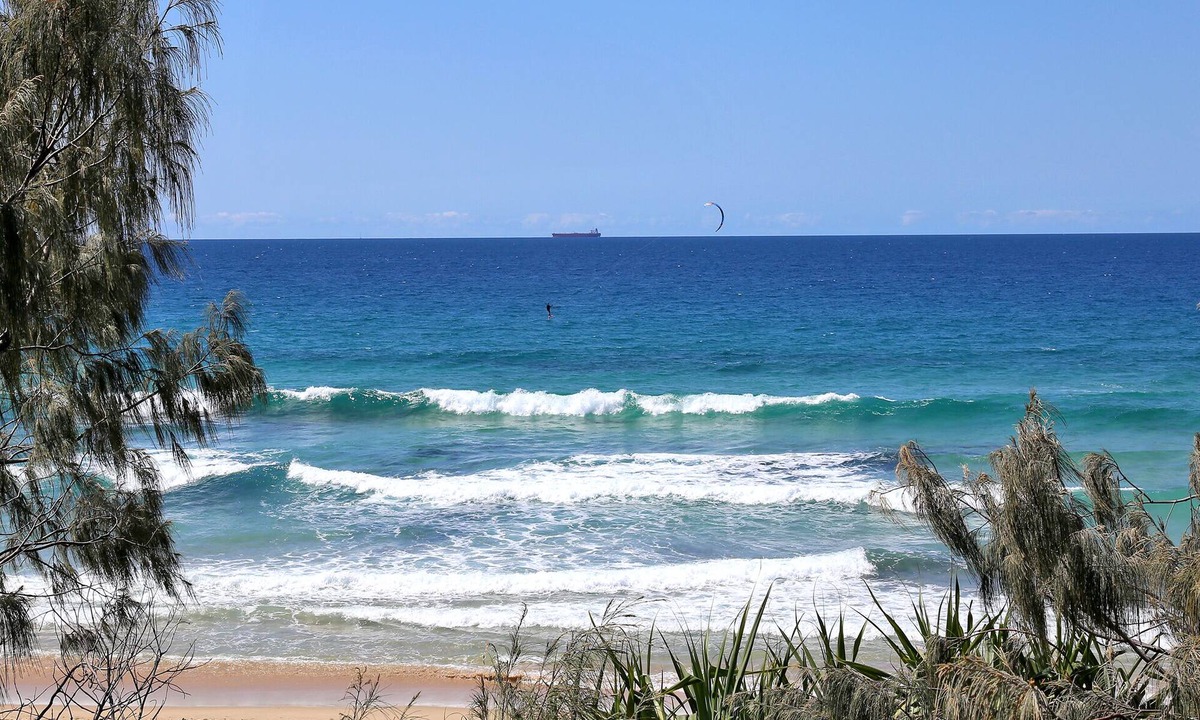 Buddina Villa | Beach front, Ocean views "Small Dog Welcome"
