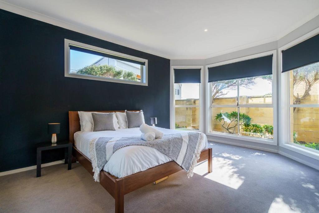 Bonbeach House | Beachfront at Bonbeach - A Coastal Lifestyle Gem
