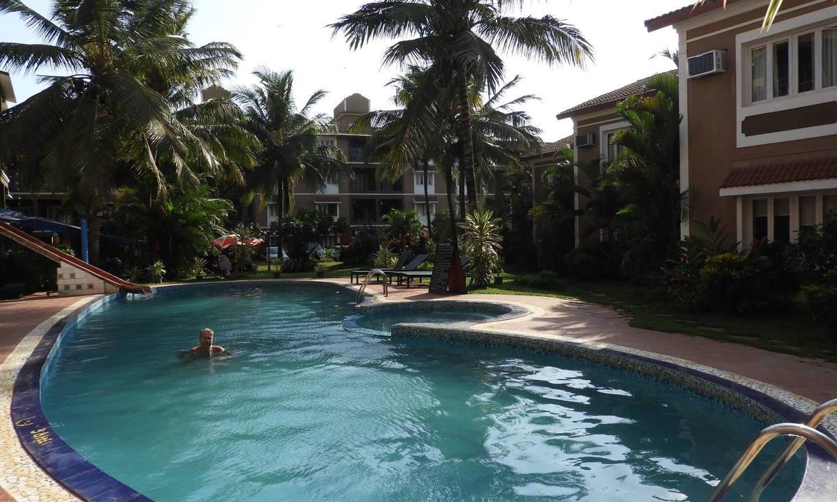 Sainagar Apartment | Beautifully furnish Apartment in Candolim with shared pool