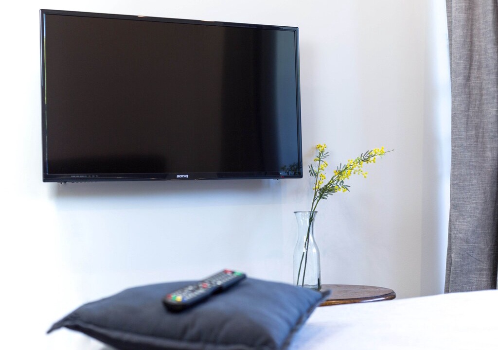 Alexandria Apartment | Bialetti: Quiet inner city apartment near CBD + Airport