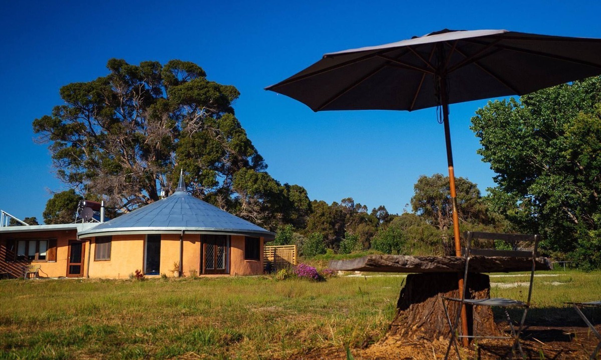 Forest Grove House | Birchfield Farmstay - The Dome