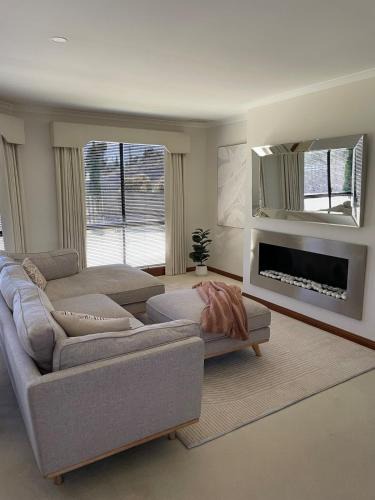 Blackstone Heights House | Blackstone Lakeside 4 Bedrooms 2 Bathrooms