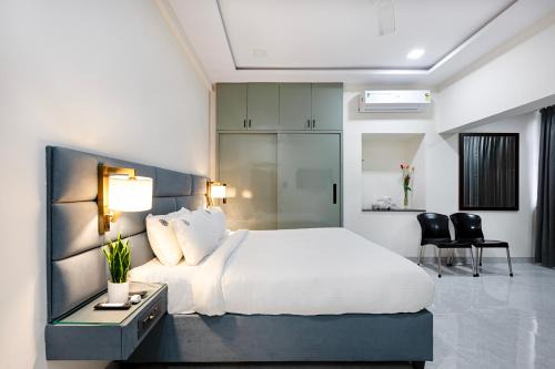 Visakhapatnam Apartment | Blak&Wite VILLA 3BKH RK BEACH