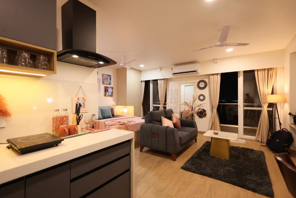 Viman Nagar Apartment | BlancHaus Stays - Premium Luxury I Viman Nagar I Near Pune Airport I Skyline View