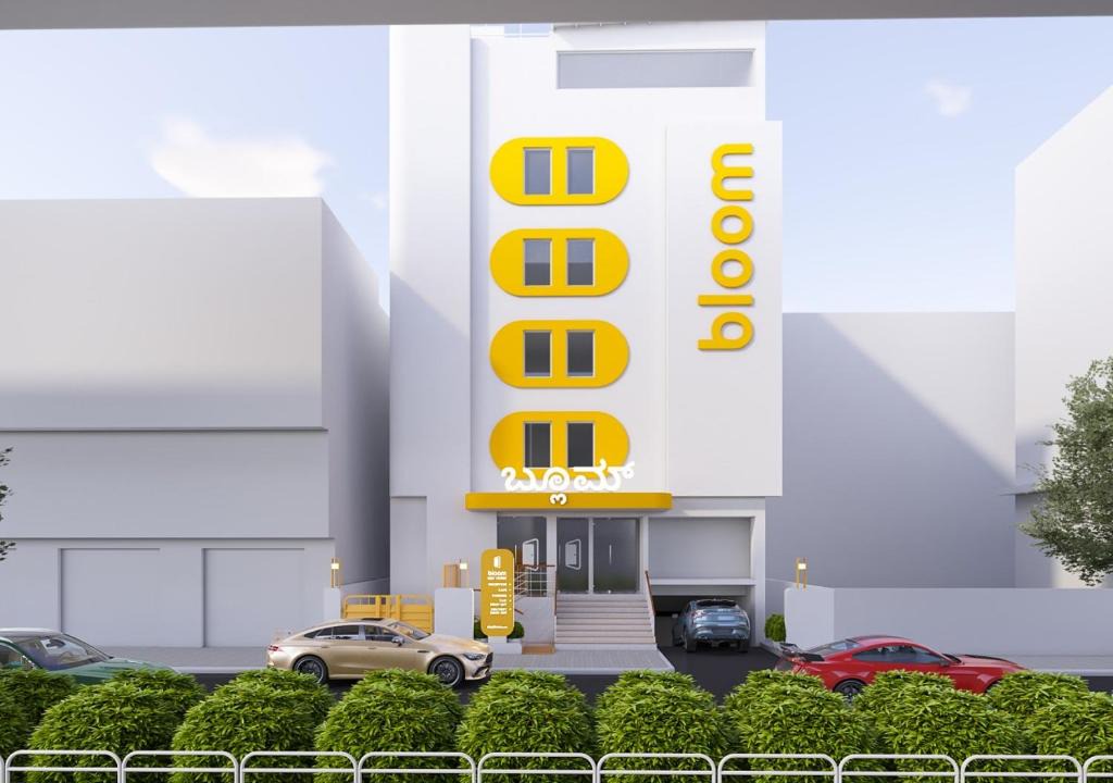 Hoysala Nagar Hotel | Bloom Hotel CMH Road Indiranagar