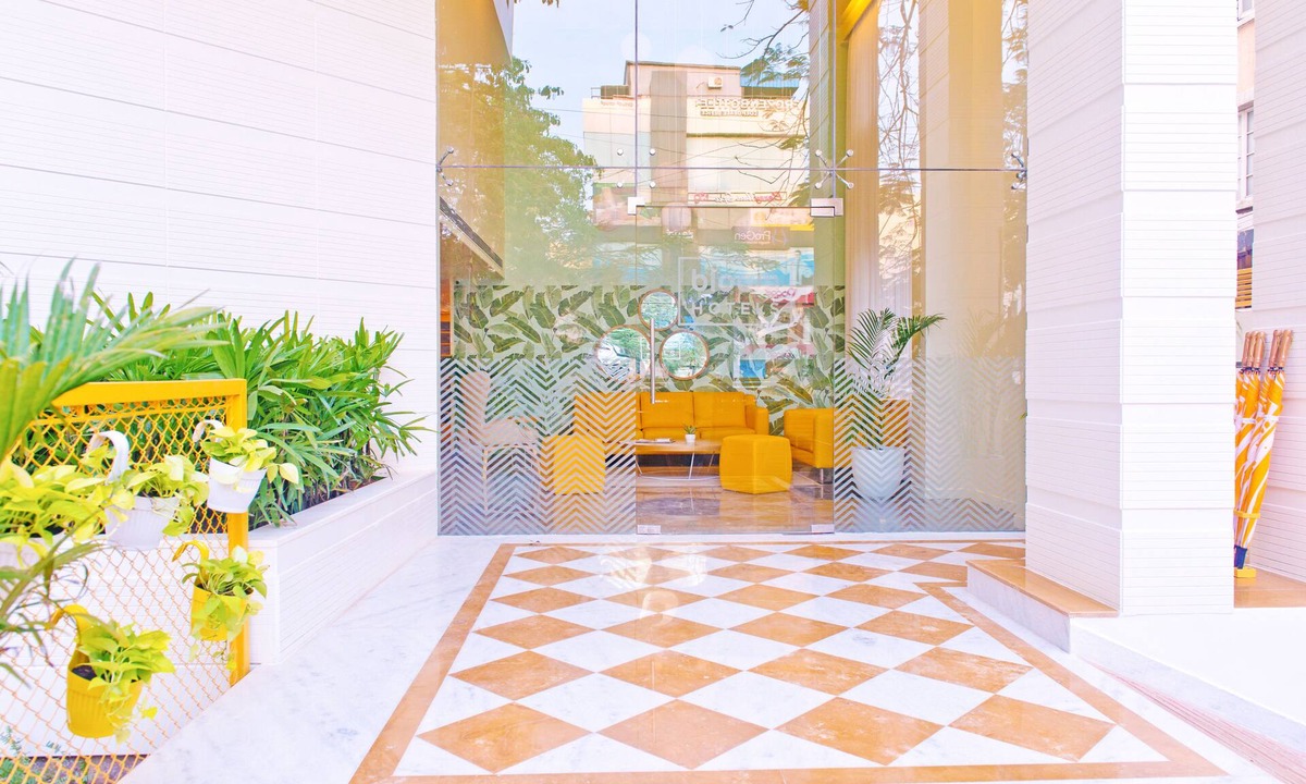 Indiranagar Hotel | Bloom Hotel - Indiranagar