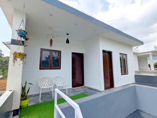 Pirmed House | Blooms home stay