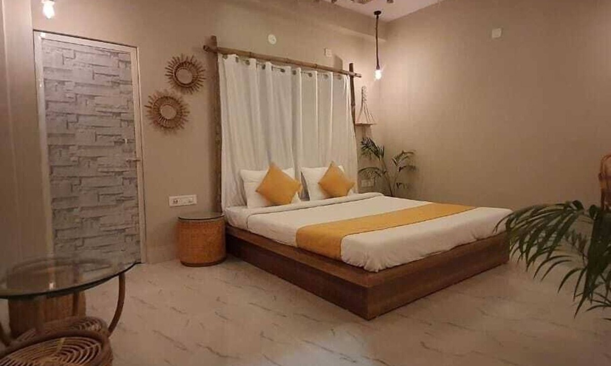 New Town Hotel | Blue Sapphire Hotel and Banquet