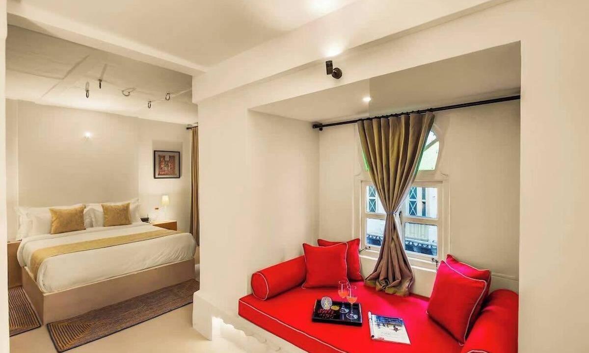 Udaipur City Centre House | BlueRoot Heritage Home Upchic french style room
