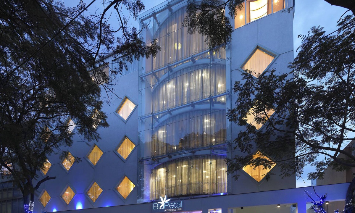 5th Block Hotel | BluPetal - A Business Hotel
