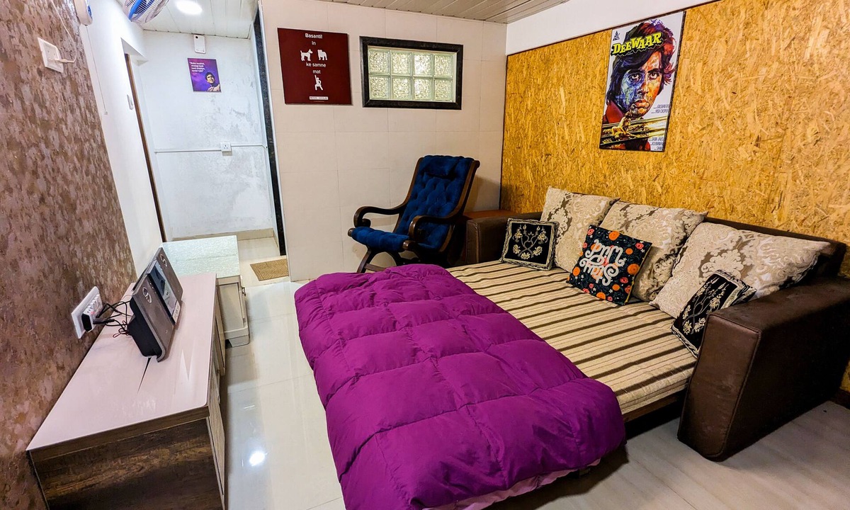 Parshwapuram Apartment | Bollywood Themed 1BHK Apartment in Lonavala