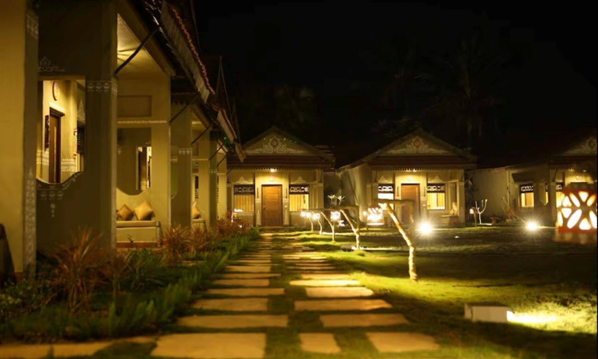 Diamond Harbour Hotel | Breathing Earth