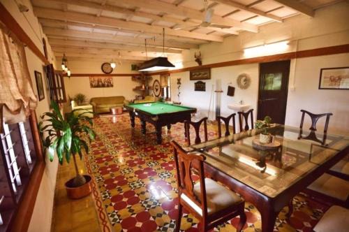 Pirmed Hostel | Bunk Club Hostel