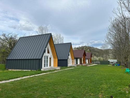 Brebu Manastirei Cabin | Căsuțele H - Cabane A-Frame, Ciubăr, Cheile Doftanei