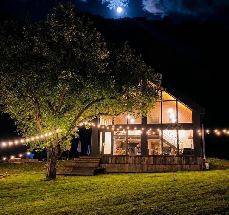 Sugag Ski Chalet | Cabana Crang