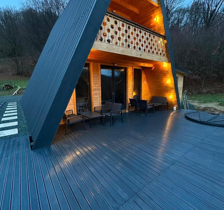 Valea Chioarului Ski Chalet | Cabana La Poiata