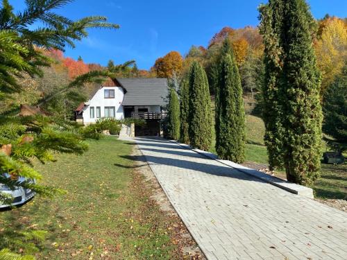 Manastirea Humorului House | Cabana Runcul Cailor