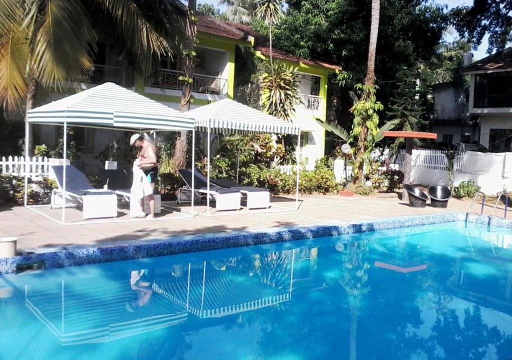 Calangute Villa | CALANGUTE BEACH VILLA # 3BHk # POOL # KITCHEN # 300MTS TO BEACH by GR Stays