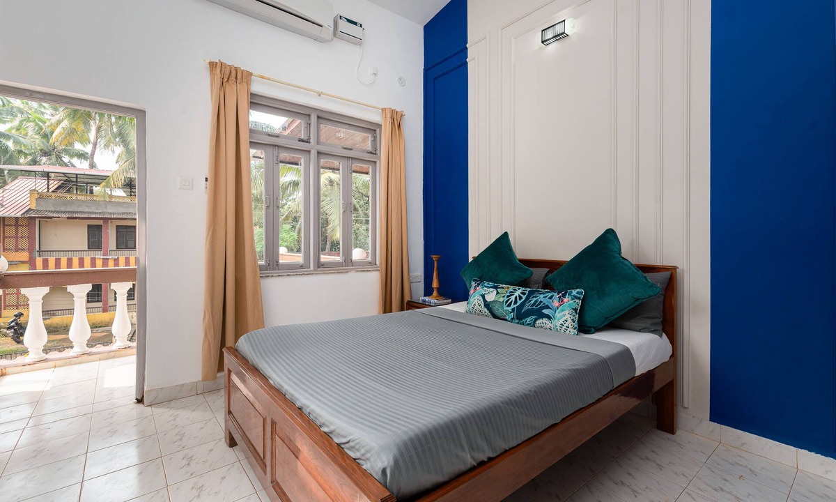 Gauravaddo Villa | Candolim Beach Stay | 2 minutes Walk to Beach