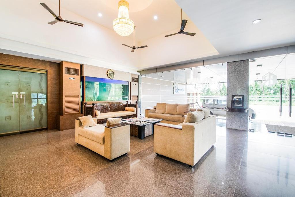 Karkala Hotel | Capital O 22439 Ratna Forever