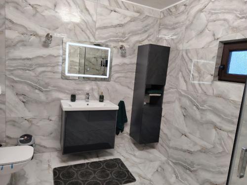 Pesteana House | Casa AidA