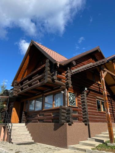 Dorna Candrenilor House | Casa Brindusa