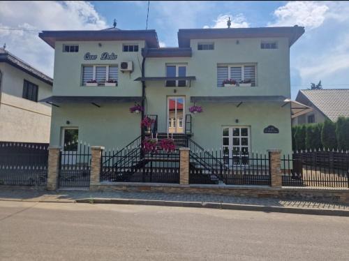 Vatra Dornei House | Casa Delia