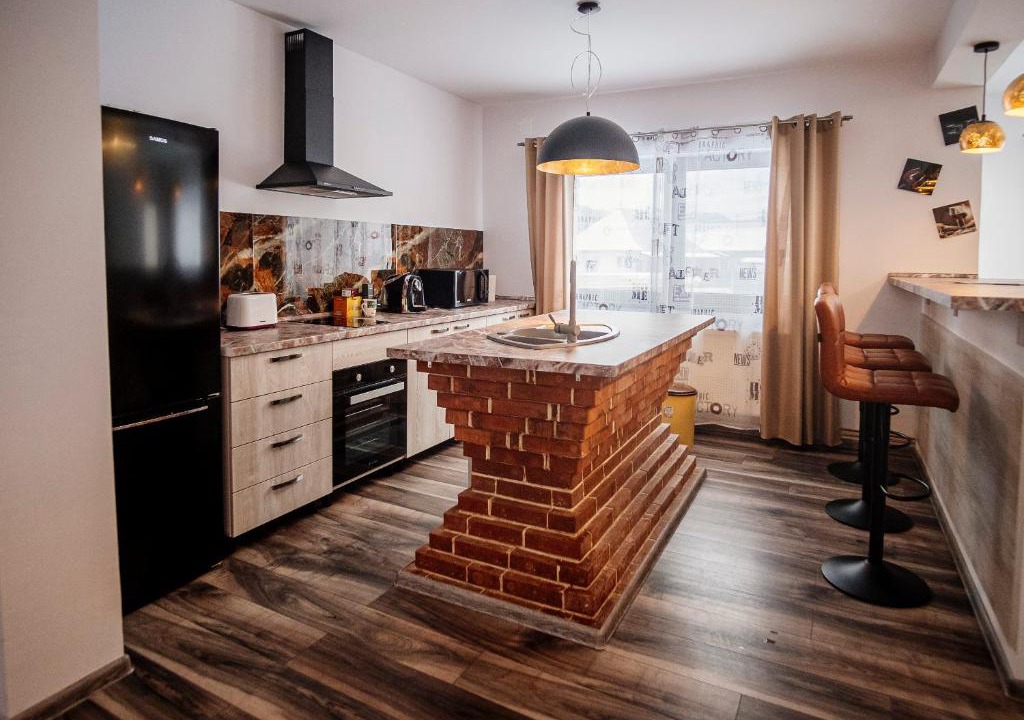 Campulung Moldovenesc House | Casa Hugo
