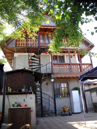 Sulina House | Casa Oana