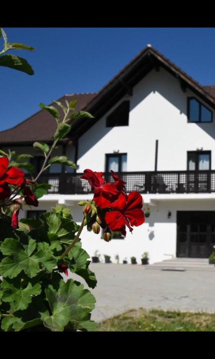 Simbata de Sus House | Casa Poienarilor