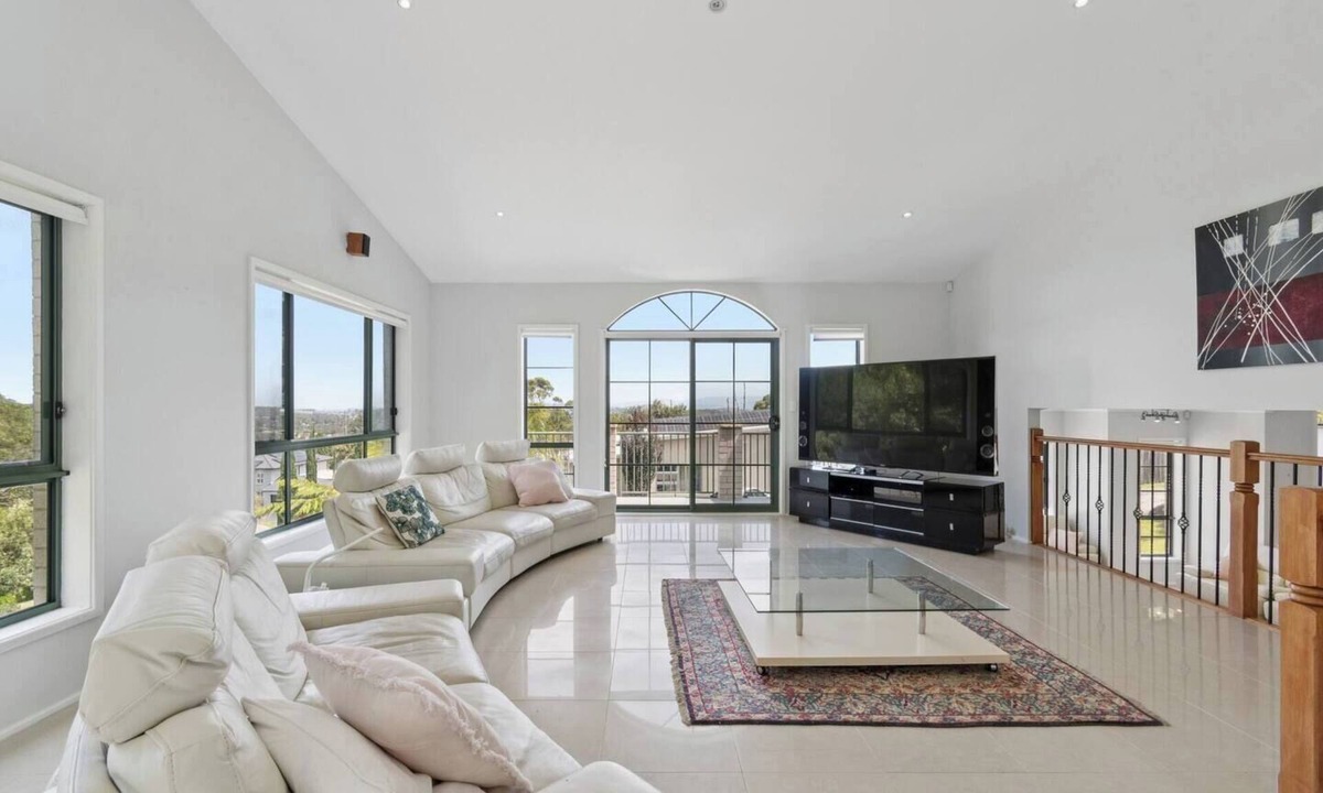Mount Keira House | Catos Escape Close to Rainforest and Scenic Lookouts