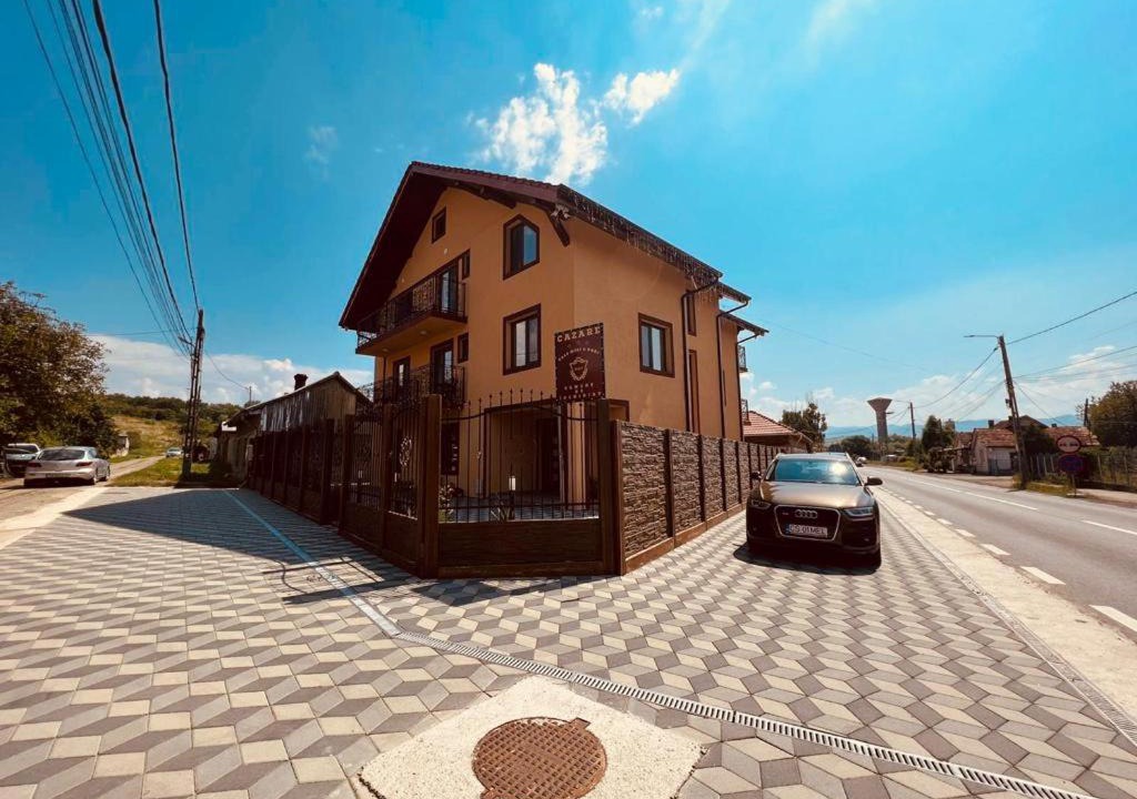 Bozovici House | Cazare Casa Meli&Dari
