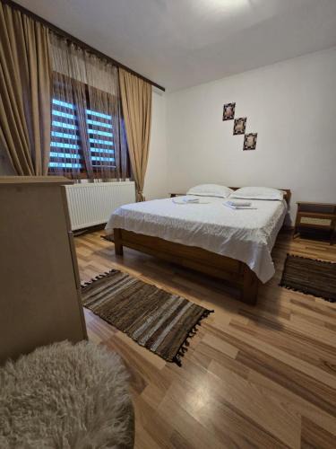 Bradulet House | Cazare la fermă
