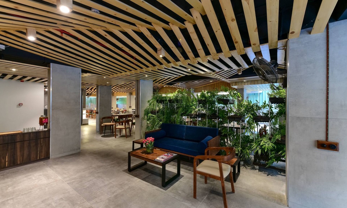Shivajinagar Hotel | Centro