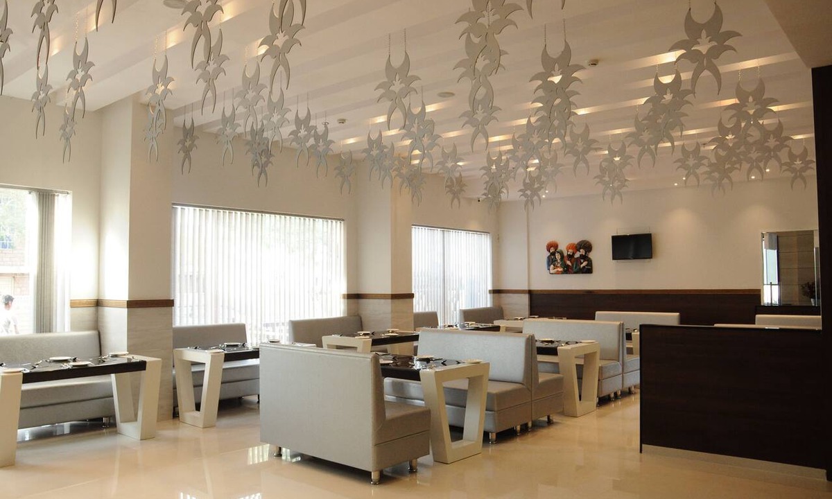 Air Force Area Hotel | Chandra Imperial