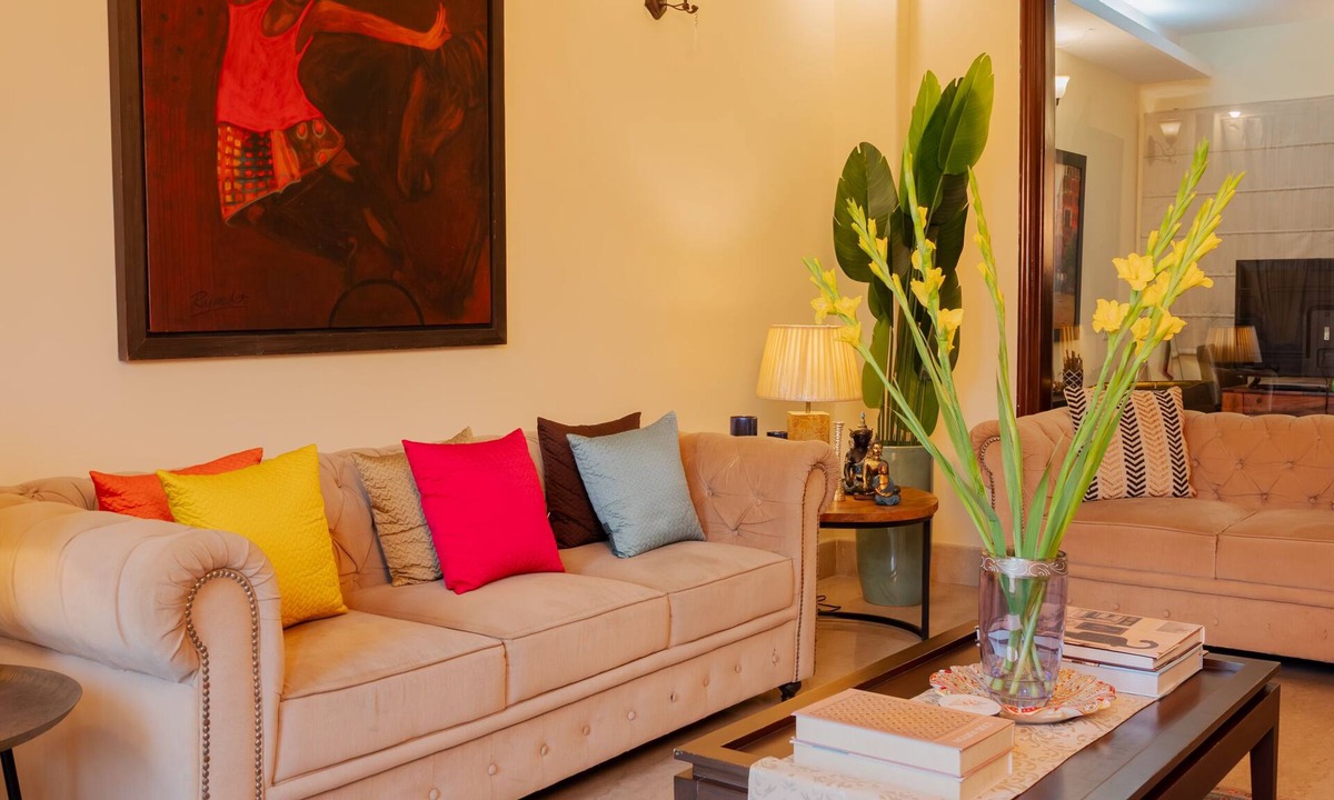 South Extension Bed & Breakfast | Charming 2-bedroom bed & breakfast in pleasant New Delhi Central