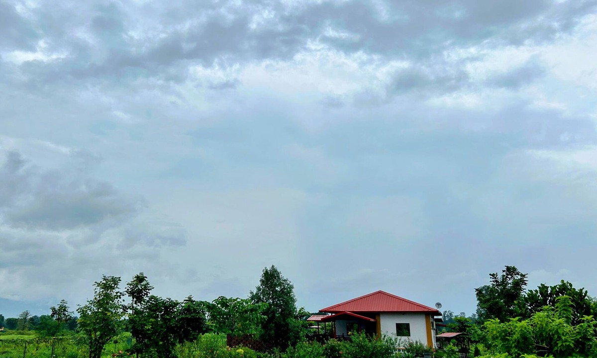 Karjat House | Charming 2-bedroom pet friendly Farmhouse with picturesque surroundings