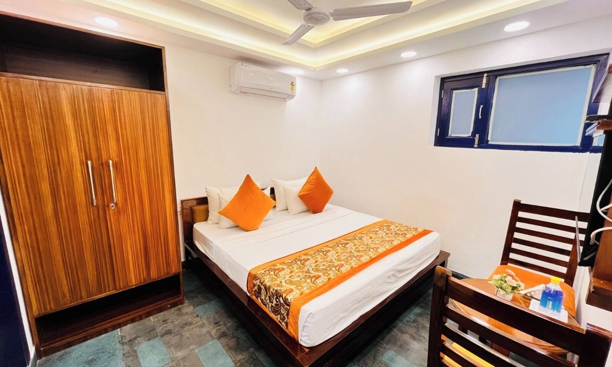 Green Park Bed & Breakfast | Charming B&B with AC and WiFi in vibrant New Delhi