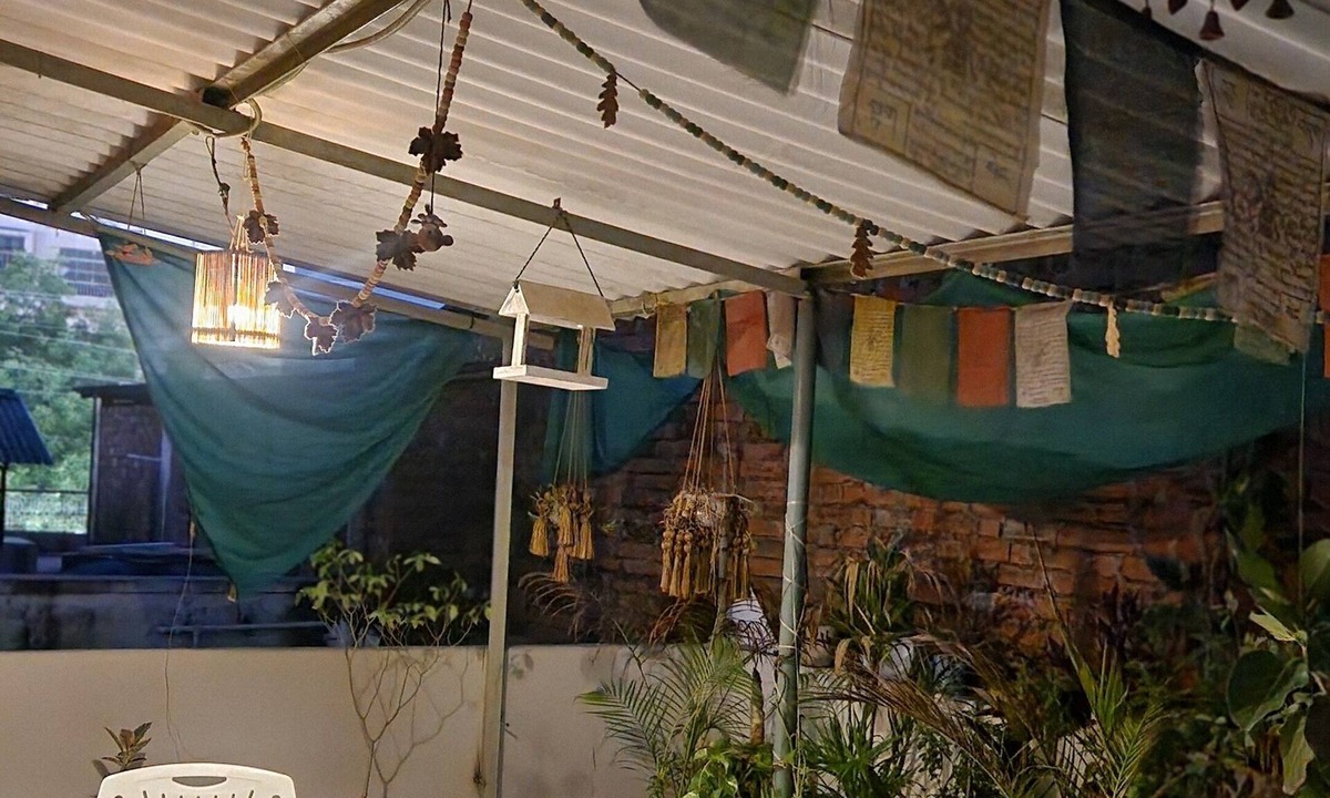 Gwalior House | Charming bungalow in Gwalior with WiFi and AC .