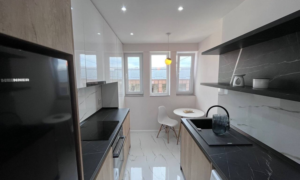 Pitesti Apartment | Charming for 2, Pitesti downtown 1-bedroom 1-bath apartment with AC