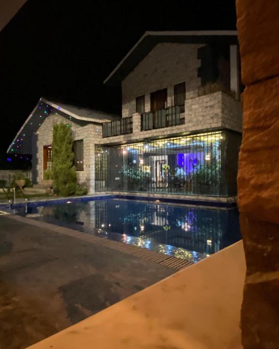 Ramnagar Villa | Cheerful luxury 5 - bedroom villa with pool ( Ayu villa )