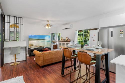 Sunnybank House | Chic and Cozy 3Beds Home in the Heart of Sunnybank
